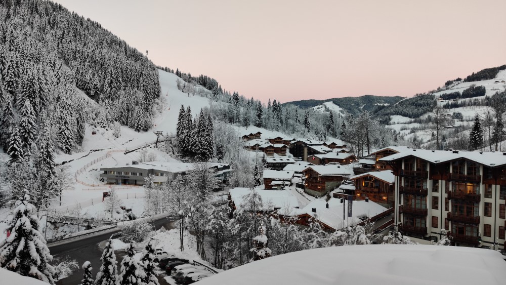 Salzburger Sportwelt.